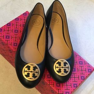 ⭕️Tory Burch Flats⭕️SOLD